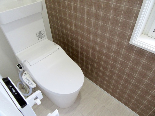 2階の温水洗浄式トイレ新品