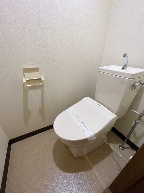 トイレ(101号室)