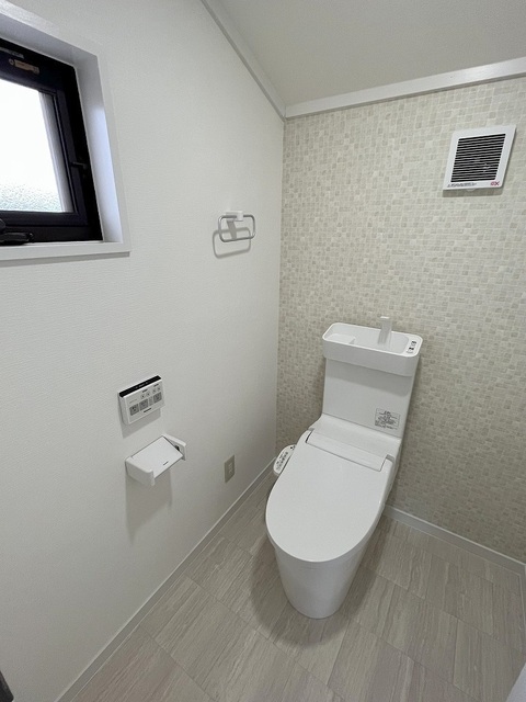 温水洗浄式トイレ新品(2階)